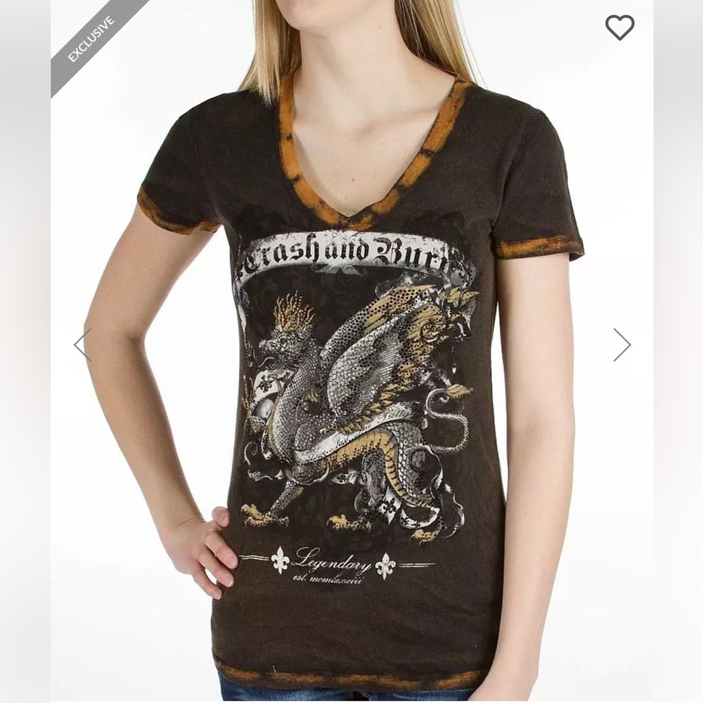 Crash & Burn Vintage wash dragon graphic v-neck tee M
